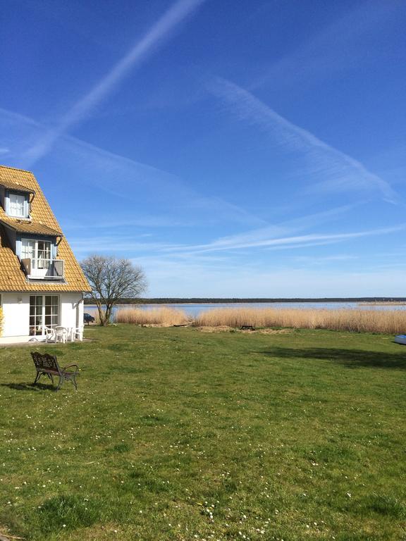 Hotel- & Ferienanlage Kapitaens-Haeuser Бреґе Екстер'єр фото